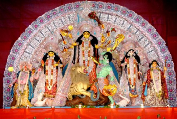 Durga Puja spirit soars on Maha Saptami